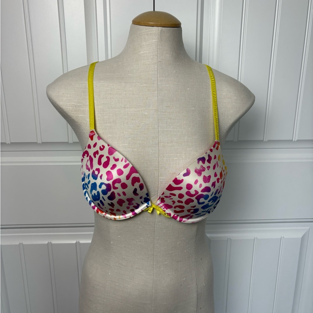 Pink Bra - Picture 1 of 5